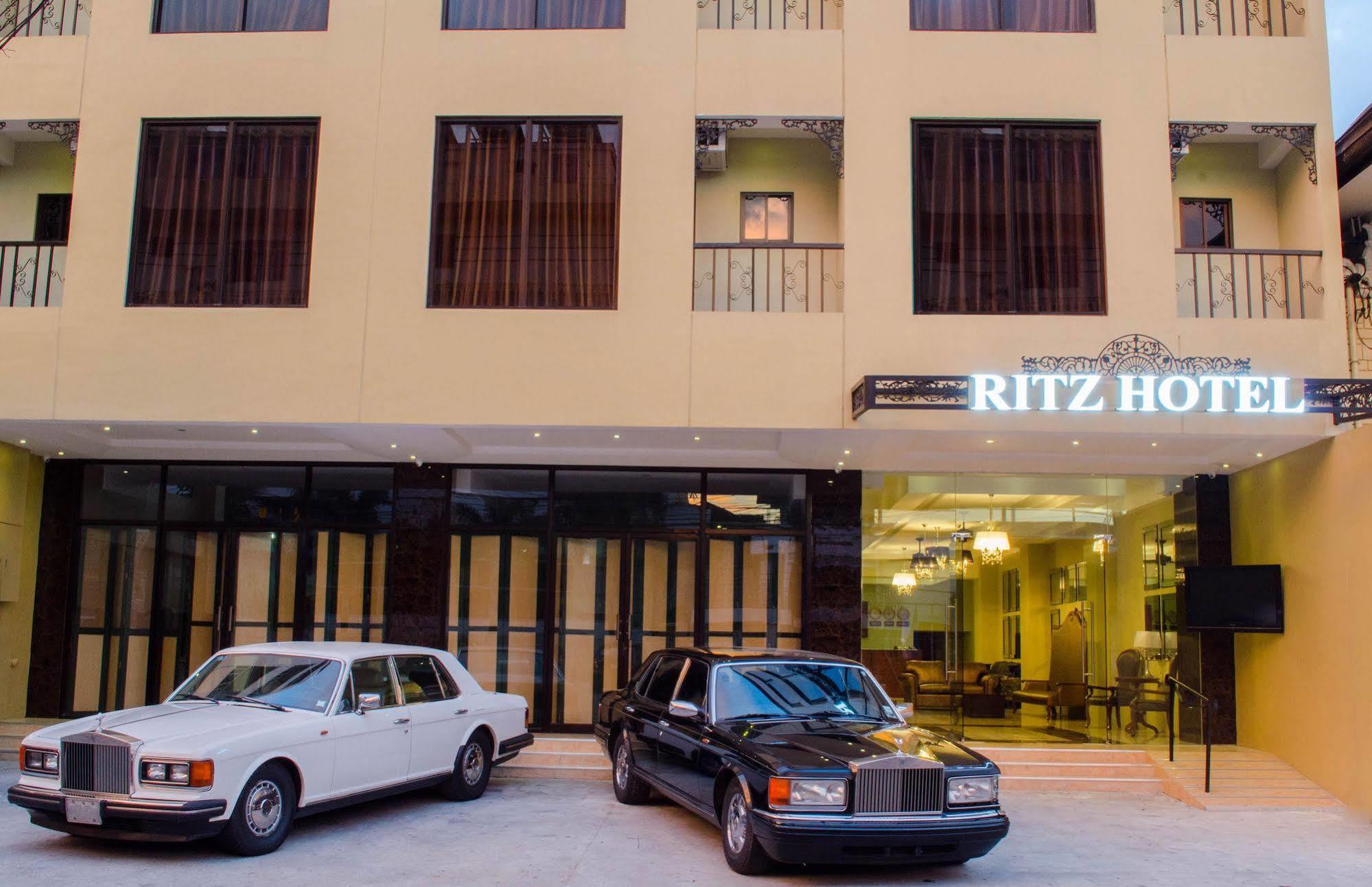 Ritz Hotel Angeles Exterior foto